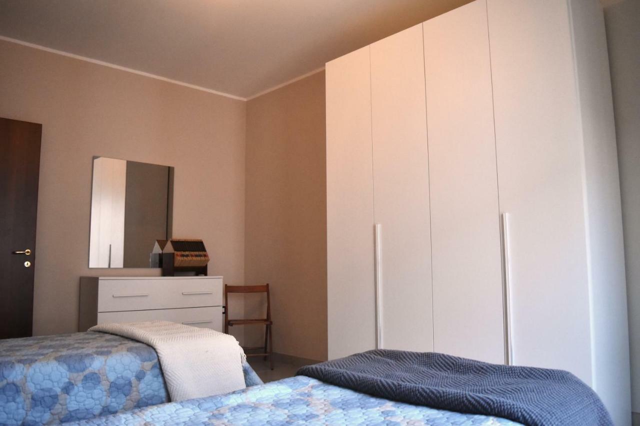 דירות San Demetrio ne' Vestini Palazzo Camelot, 19 Via Nazionale מראה חיצוני תמונה